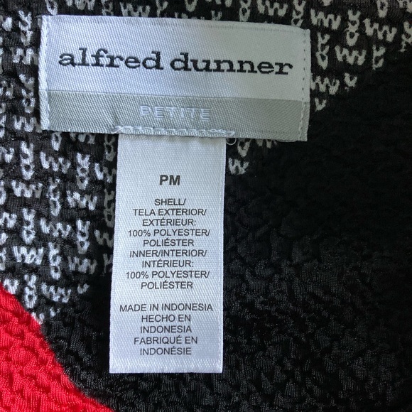 ALFRED DUNNER PETITE Red Black Cardigan w/attached Black Tank 3/4 Sleeve Size PM - Picture 2 of 10